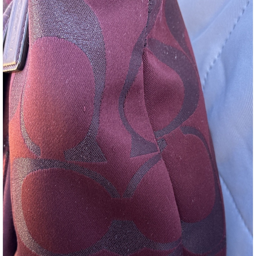 Coach Campbell Signature Shoulder Metallic Belle Carryall Bag Burgundy F26246 - Picture 6 of 13
